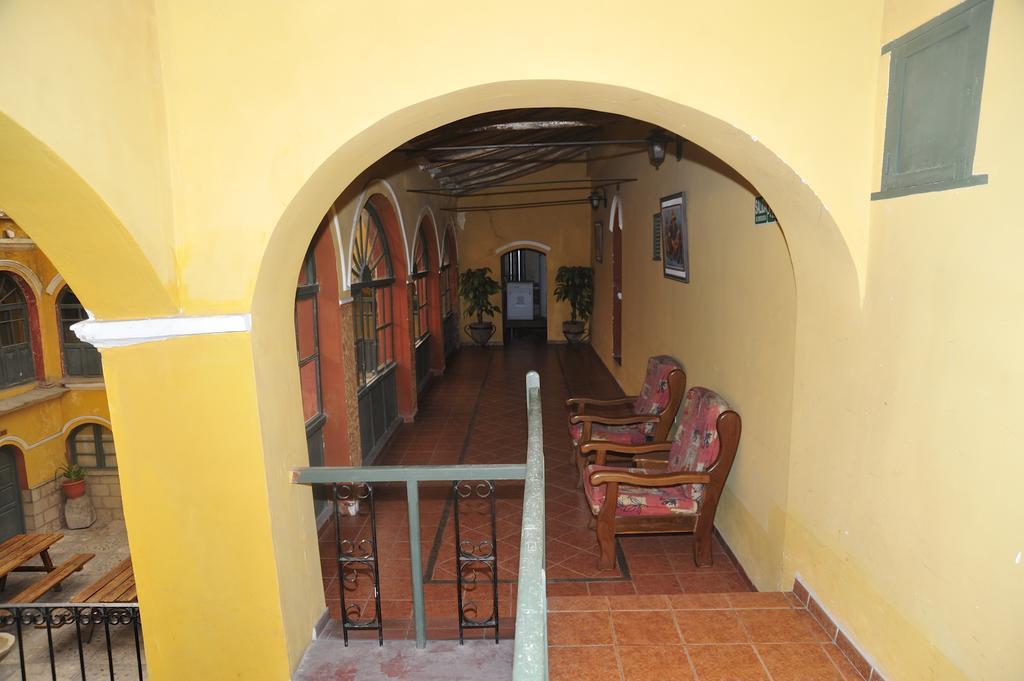 Hostal La Casona Potosi Ngoại thất bức ảnh
